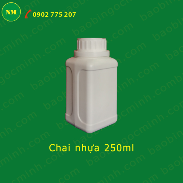 chai nhựa đựng thuốc bảo vệ thực vật